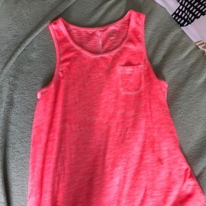 Pink tank with a pocket